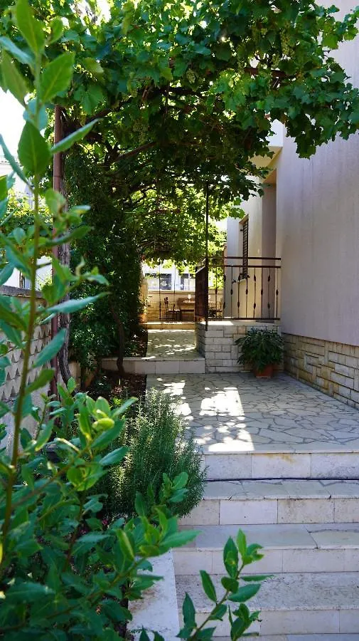 Apartments Luciana & Helena Pula 0*,  Croatia